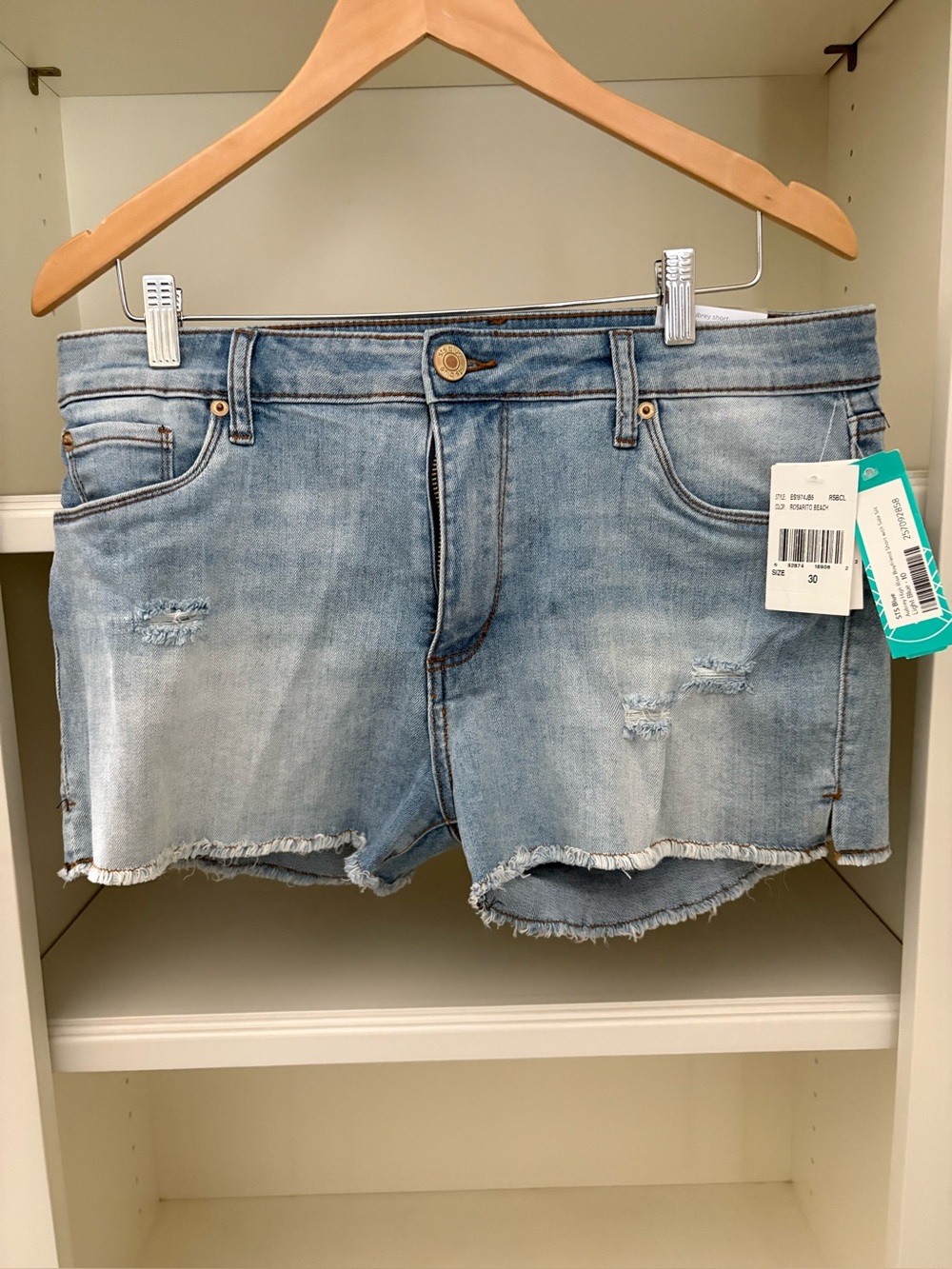 NWT STS Blue high-rise distressed denim shorts with a frayed raw hem Aubrey